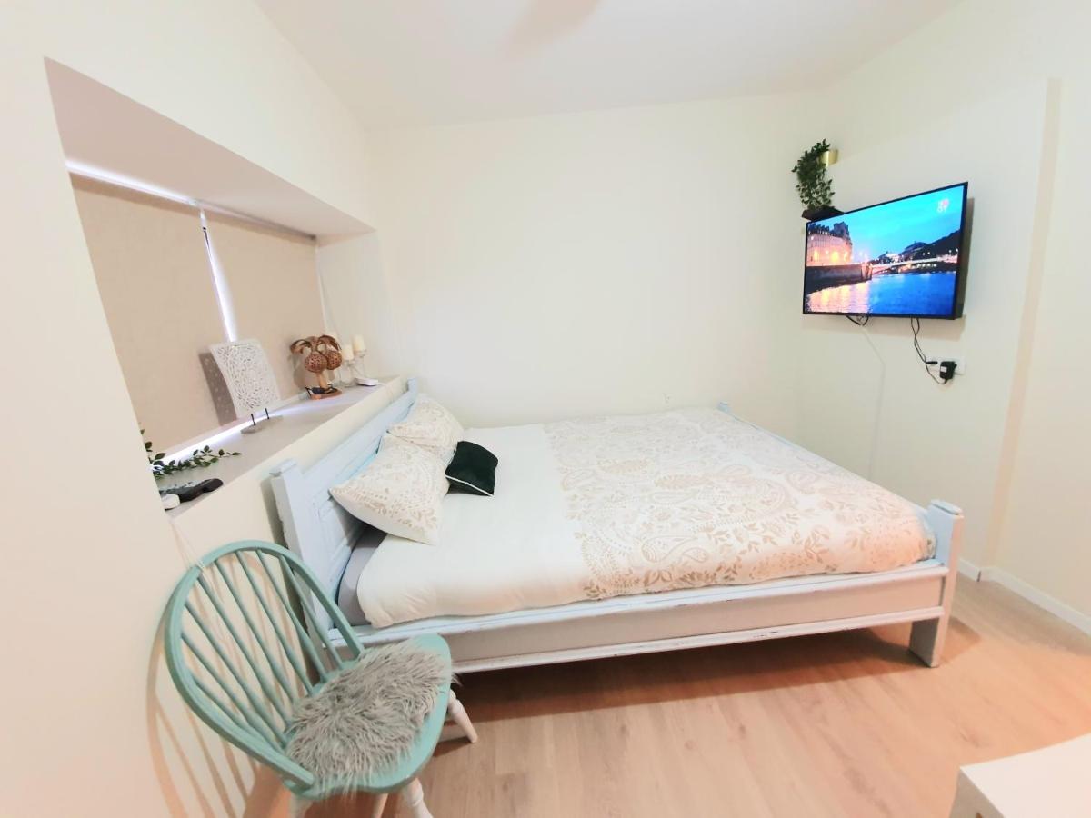 Sunshine Suite Boutique Only 5 Min Walk To The Beach - By Seaelo Eilat Luaran gambar