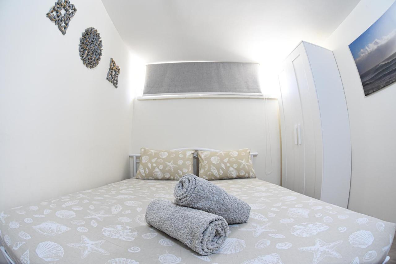Sunshine Suite Boutique Only 5 Min Walk To The Beach - By Seaelo Eilat Luaran gambar