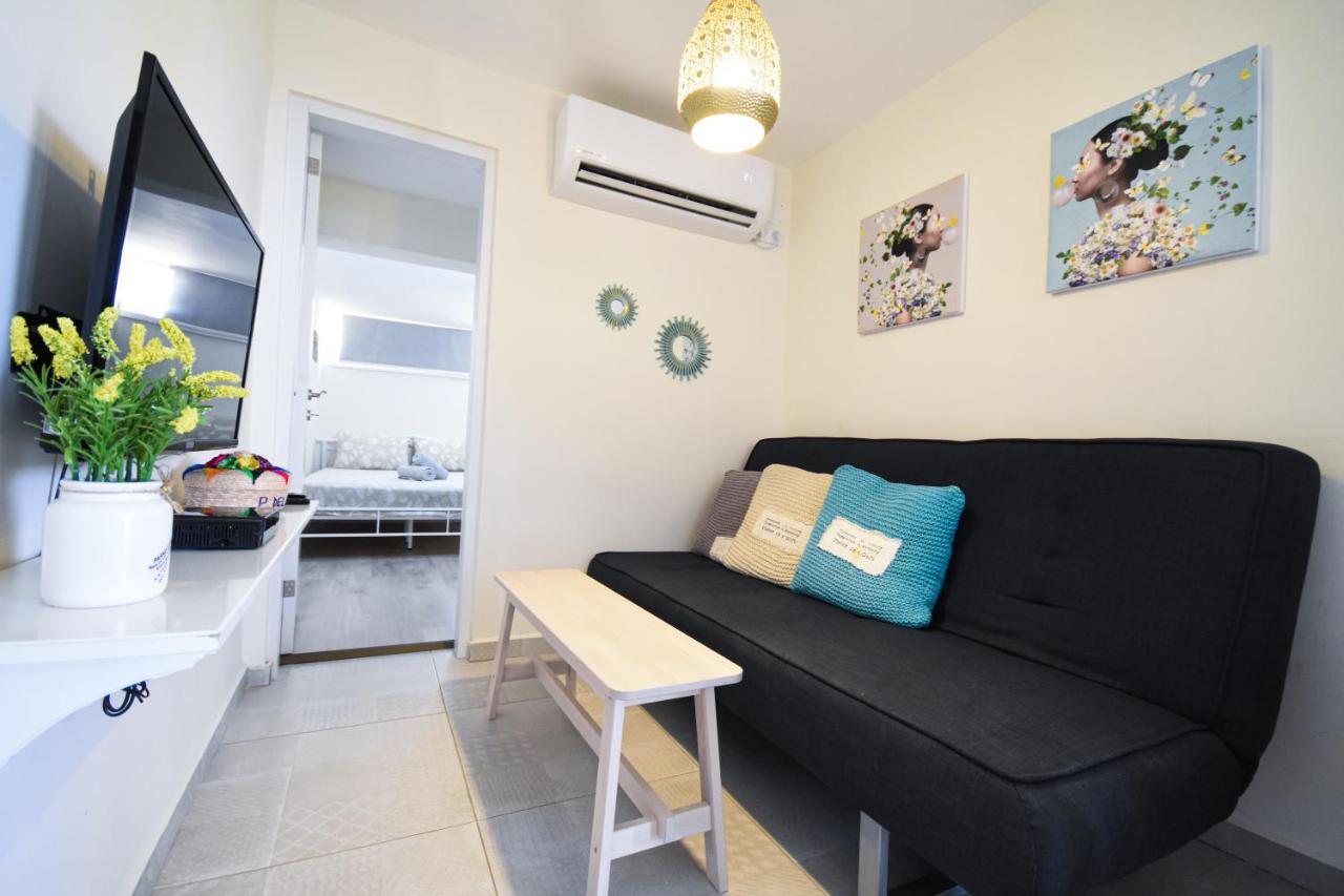 Sunshine Suite Boutique Only 5 Min Walk To The Beach - By Seaelo Eilat Luaran gambar